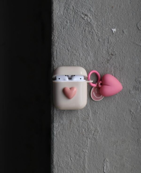 3D heart AirPods Case
