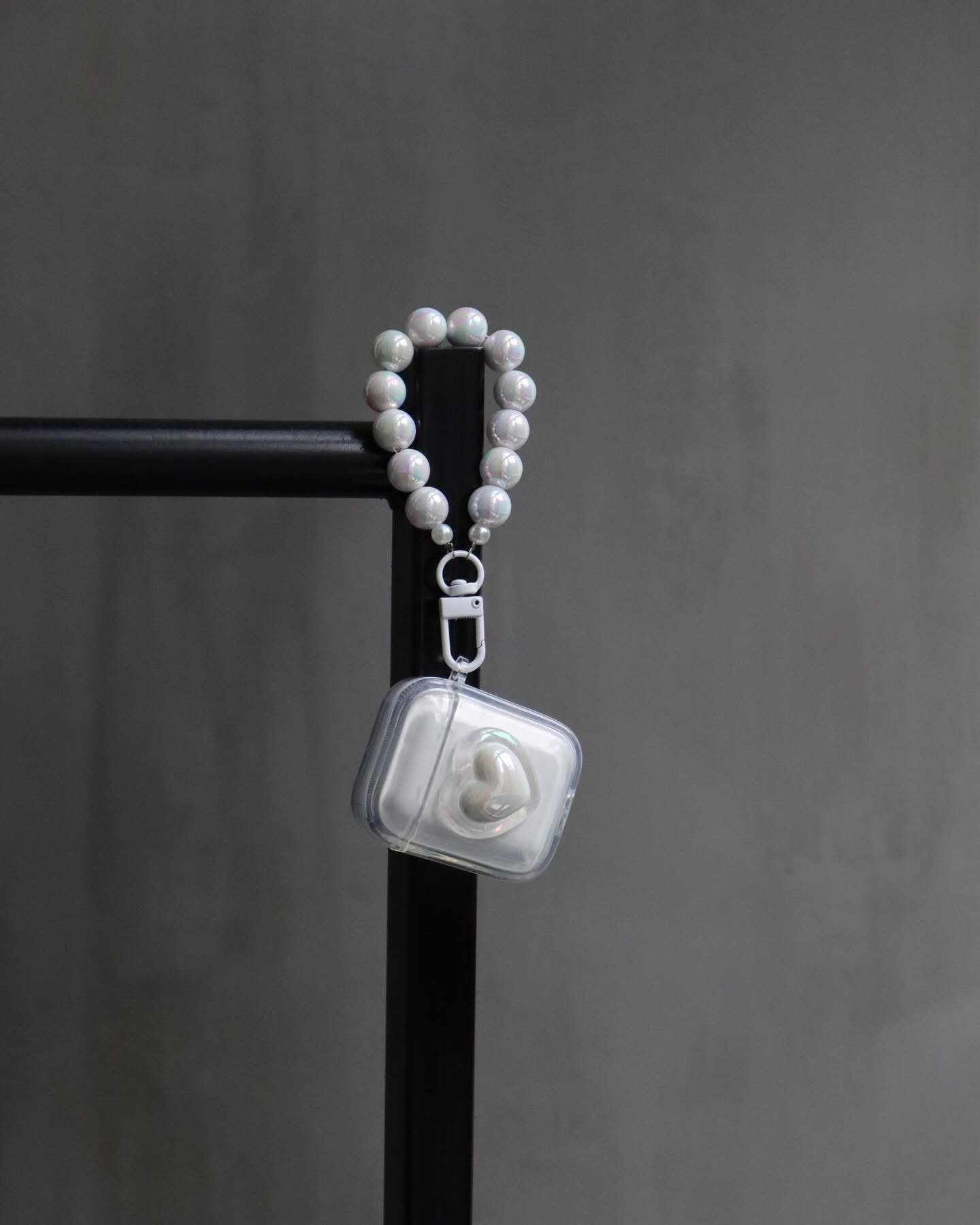 Love keychain AirPods Case