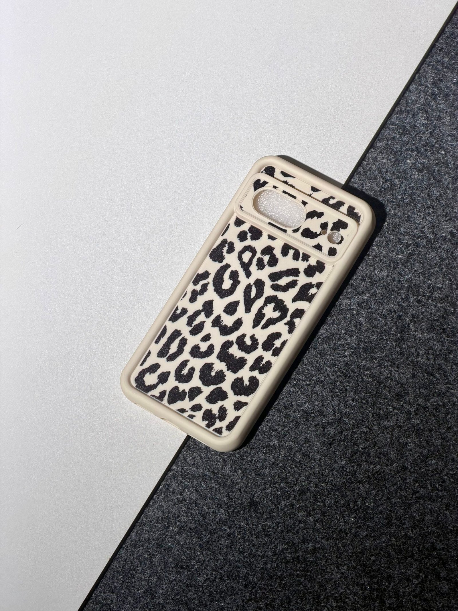 Pixel leopard Print Case