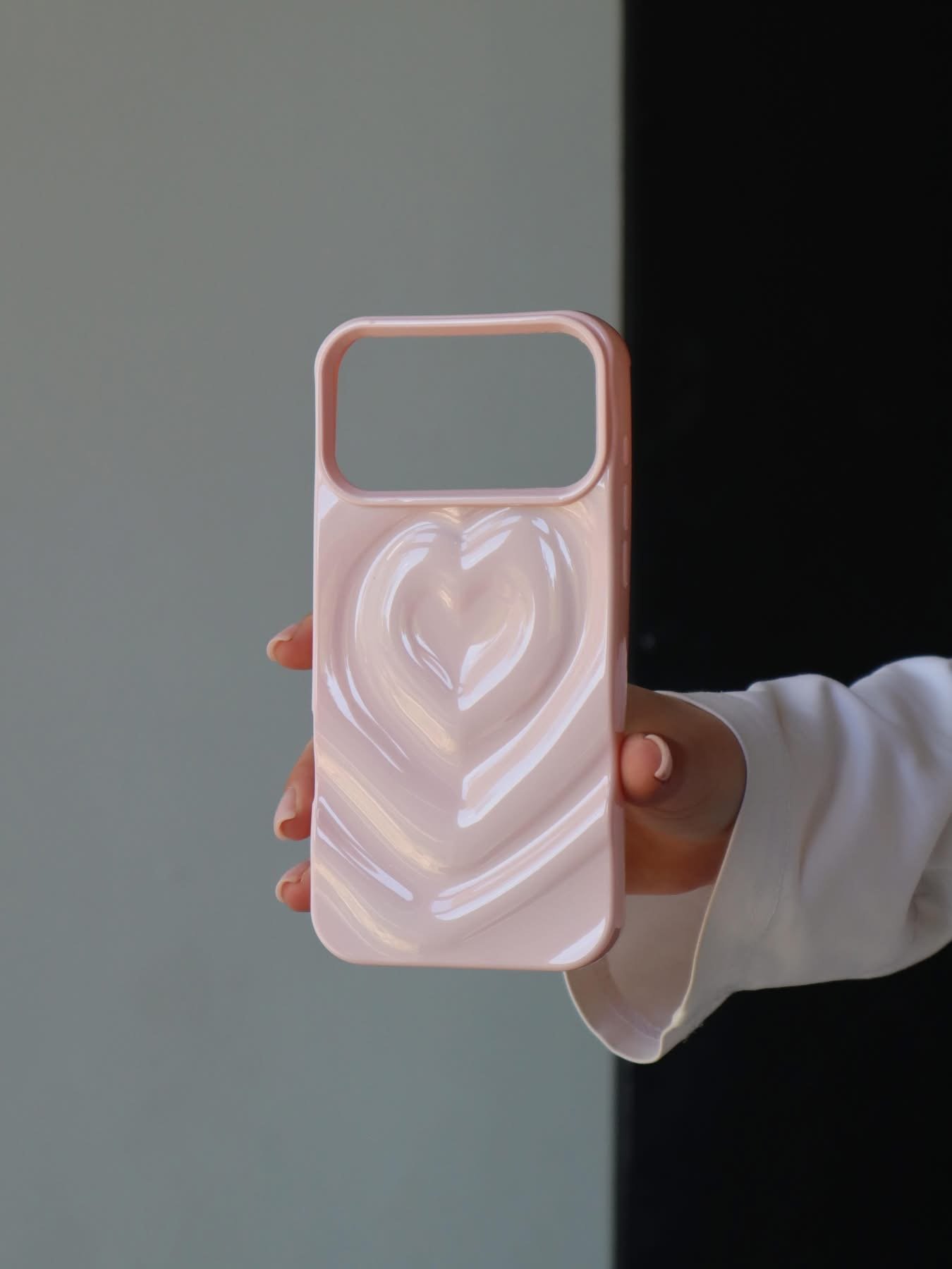 3D heart iPhone case